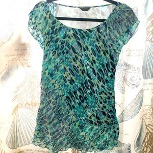 3 for $25!!! Denver Hayes short sleeve shirt, size Small.